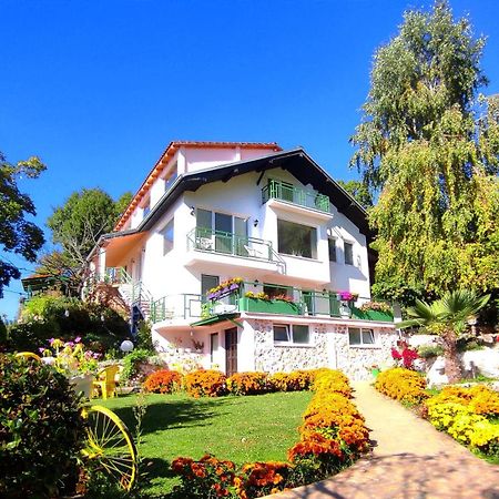 Villa Forest Paradise Охрид Екстер'єр фото